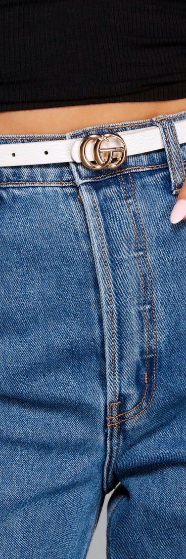 Chic Status Faux Leather Belt Pack is a trendy pick to create 2023 festival outfits, festival dresses, outfits for concerts or raves, and complete your best party outfits!