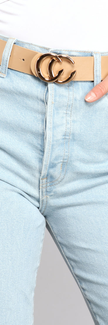 Essential Double C Buckle Belt is a trendy pick to create 2023 festival outfits, festival dresses, outfits for concerts or raves, and complete your best party outfits!