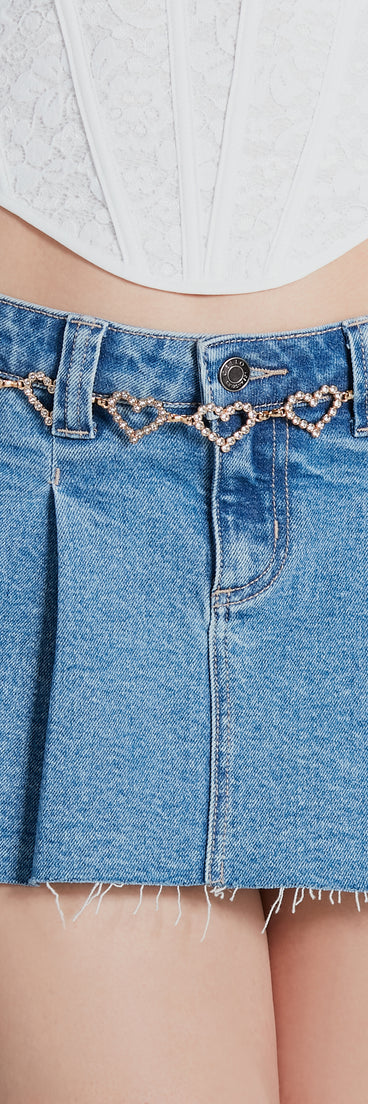 Adorable Glam Rhinestone Heart Chain Belt is a fire pick to create a concert outfit, 2024 festival looks, outfits for raves, or to complete your best party outfits or clubwear!