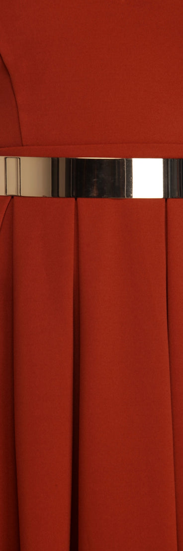 Stylish And Sleek Metal Belt is a trendy pick to create 2023 festival outfits, festival dresses, outfits for concerts or raves, and complete your best party outfits!