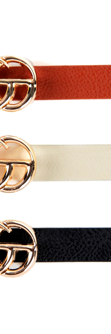 Essential Skinny Belt Pack is a trendy pick to create 2023 festival outfits, festival dresses, outfits for concerts or raves, and complete your best party outfits!