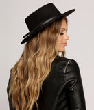 Belted Boater Hat is a trendy pick to create 2023 festival outfits, festival dresses, outfits for concerts or raves, and complete your best party outfits!
