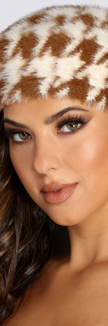 Houndstooth Fuzzy Beret