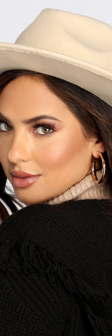 Pic-Worthy Panama Hat is a trendy pick to create 2023 festival outfits, festival dresses, outfits for concerts or raves, and complete your best party outfits!