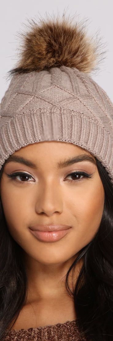 Basic Cable Knit Pom Pom Beanie