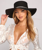Glam Trendsetter Floppy Boater Hat is a trendy pick to create 2023 festival outfits, festival dresses, outfits for concerts or raves, and complete your best party outfits!