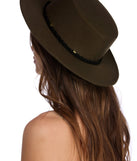 Urban Boater Hat is a trendy pick to create 2023 festival outfits, festival dresses, outfits for concerts or raves, and complete your best party outfits!