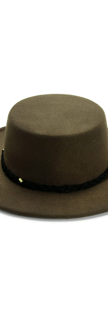 Urban Boater Hat is a trendy pick to create 2023 festival outfits, festival dresses, outfits for concerts or raves, and complete your best party outfits!