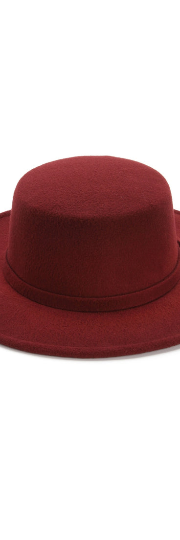 Boater Hat is a trendy pick to create 2023 festival outfits, festival dresses, outfits for concerts or raves, and complete your best party outfits!