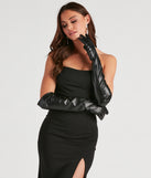 Edgy Sleek Faux Leather Gloves is the perfect Homecoming look pick with on-trend details to make the 2023 HOCO dance your most memorable event yet!