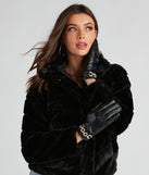 Elevated Glam Rhinestone Chain Gloves creates the perfect New Year’s Eve Outfit or new years dress with stylish details in the latest trends to ring in 2023!
