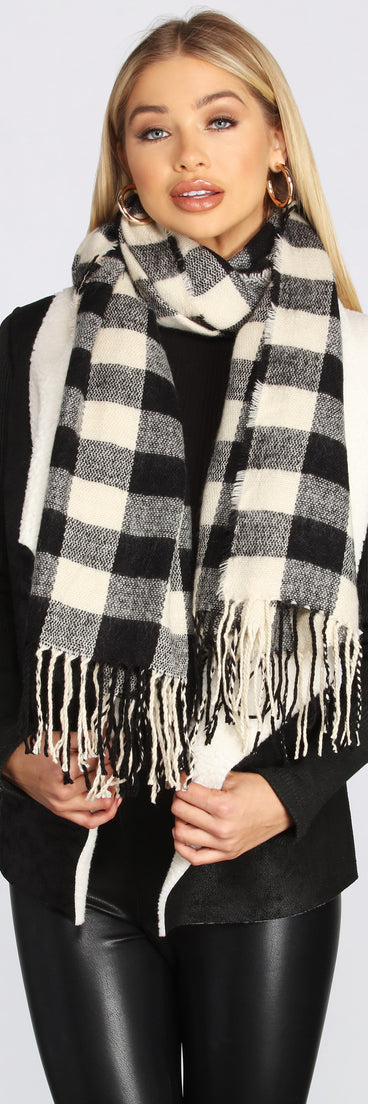 Buffalo Plaid Fringe Scarf elevates your outfits for holiday events, Christmas attire, formal events, or holiday party dresses to look picture-perfect at any event this season!