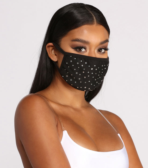 With Heat Stone Face Mask With Earloops as your homecoming jewelry or accessories, your 2023 Homecoming dress look will be fire!