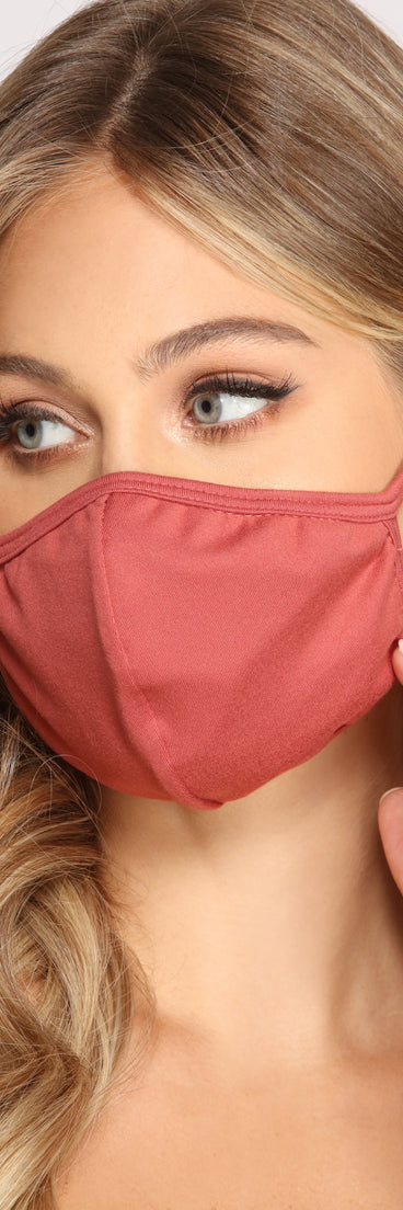 Basic Is Better Face Mask provides essential lift and support for creating your best summer outfits of the season for 2023!