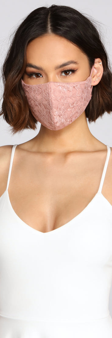 Three Pack Lace Detail Face Masks