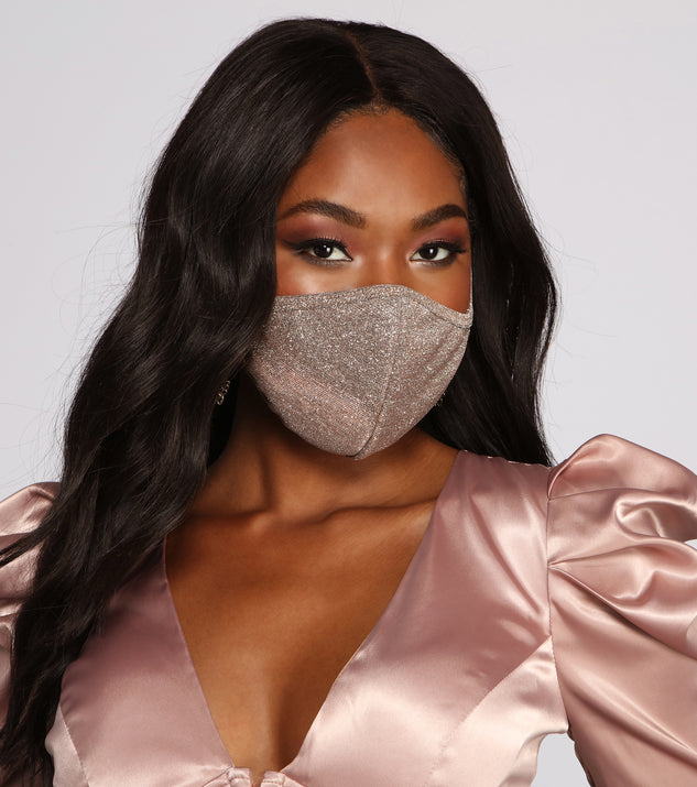Glam Glitter Face Mask creates the perfect New Year’s Eve Outfit or new years dress with stylish details in the latest trends to ring in 2023!