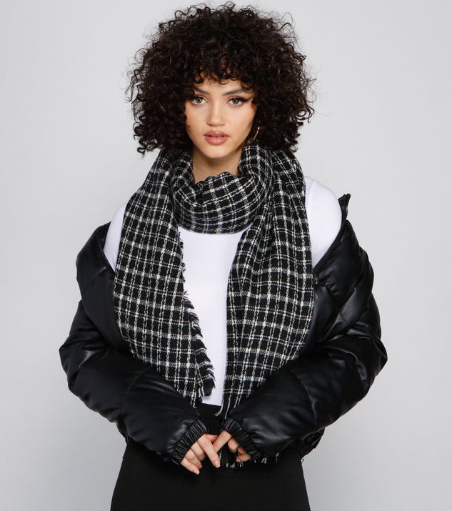 Effortlessly Chic Plaid Scarf