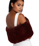 Sophisticated Lady Faux Stole Wrap is the perfect Homecoming look pick with on-trend details to make the 2023 HOCO dance your most memorable event yet!