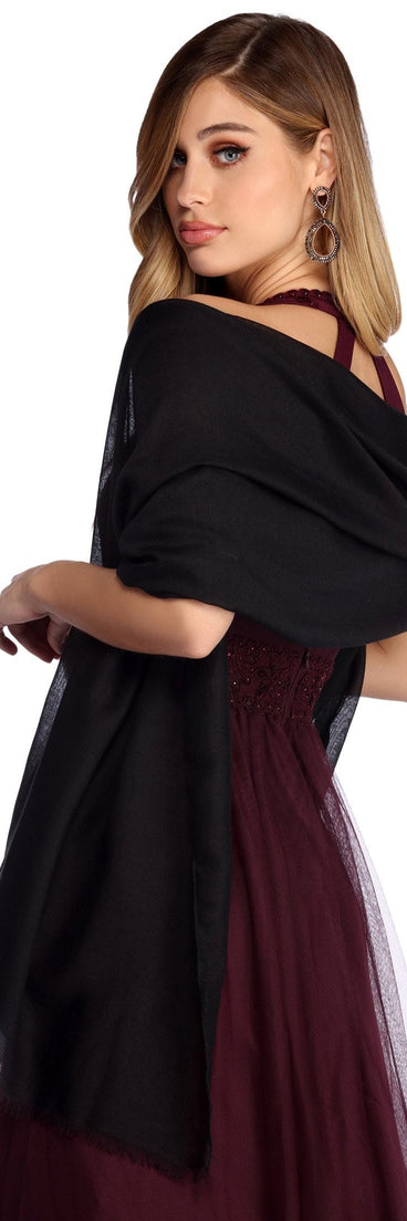Lightweight Woven Wrap Scarf is the perfect Homecoming look pick with on-trend details to make the 2023 HOCO dance your most memorable event yet!