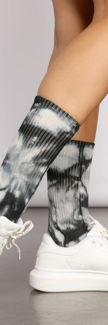 Tie Dye Crew Socks is a trendy pick to create 2023 festival outfits, festival dresses, outfits for concerts or raves, and complete your best party outfits!