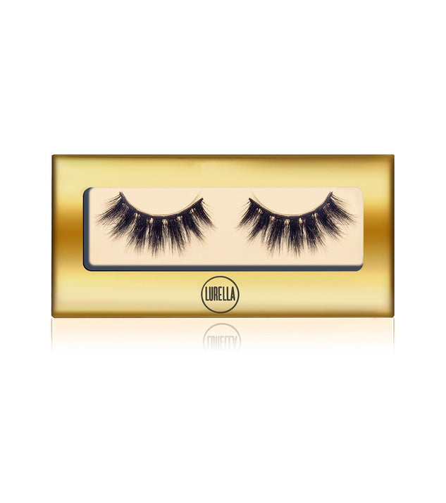 Lurella Alexis Feathered Mink Lashes is the perfect Homecoming look pick with on-trend details to make the 2023 HOCO dance your most memorable event yet!