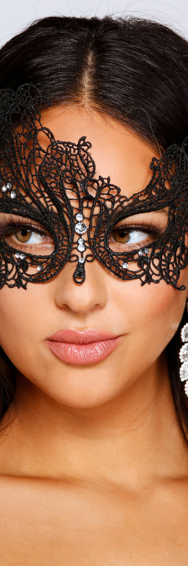 Mysterious Beauty Masquerade Mask