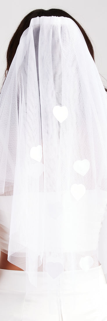 Bridal Babe Heart Applique Tulle Veil