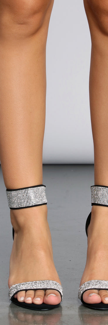 Shining With Perfection Heels are chic ladies' shoes to complete your best 2023 outfits. They come in a variety of trendy women's shoe styles like platforms and dressy low-heels, & are available in wide widths for better comfort.