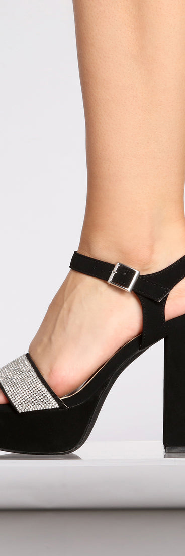 Crushin' On U Rhinestone Platform Heels is a trendy pick to create 2023 concert outfits, festival dresses, outfits for raves, or to complete your best party outfits or clubwear!