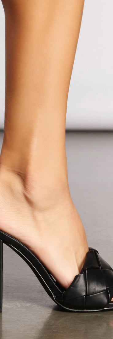 Faux Leather Basic Quilted Mules are chic ladies' shoes to complete your best 2023 outfits. They come in a variety of trendy women's shoe styles like platforms and dressy low-heels, & are available in wide widths for better comfort.