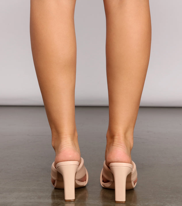 靴 L'Or V cut Square toe Mule Sleek Style Square Toe Mules | Windsor