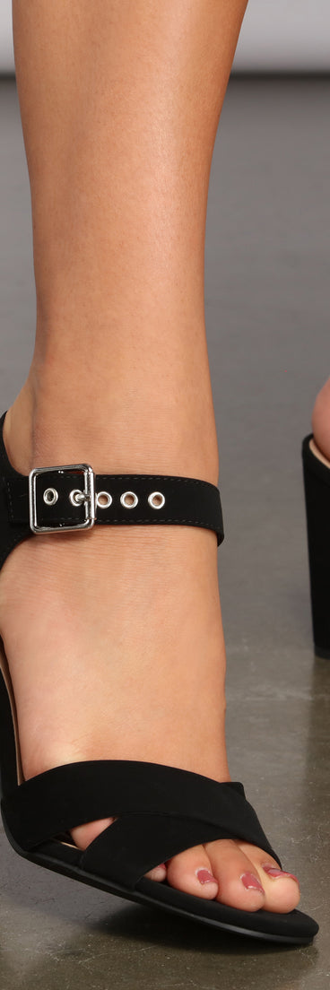 Lay On The Style Criss Cross Block Heels are chic ladies' shoes to complete your best 2023 outfits. They come in a variety of trendy women's shoe styles like platforms and dressy low-heels, & are available in wide widths for better comfort.