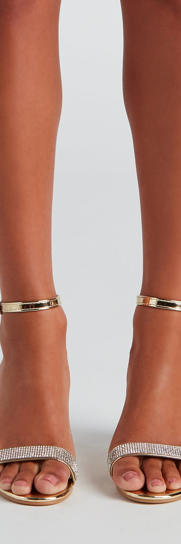 Metallic Moves Block Heels are chic ladies' shoes to complete your best 2023 outfits. They come in a variety of trendy women's shoe styles like platforms and dressy low-heels, & are available in wide widths for better comfort.