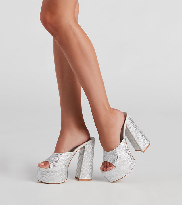 Go-Go Girl Rhine Platform Mules are chic ladies' shoes to complete your best 2023 outfits. They come in a variety of trendy women's shoe styles like platforms and dressy low-heels, & are available in wide widths for better comfort.
