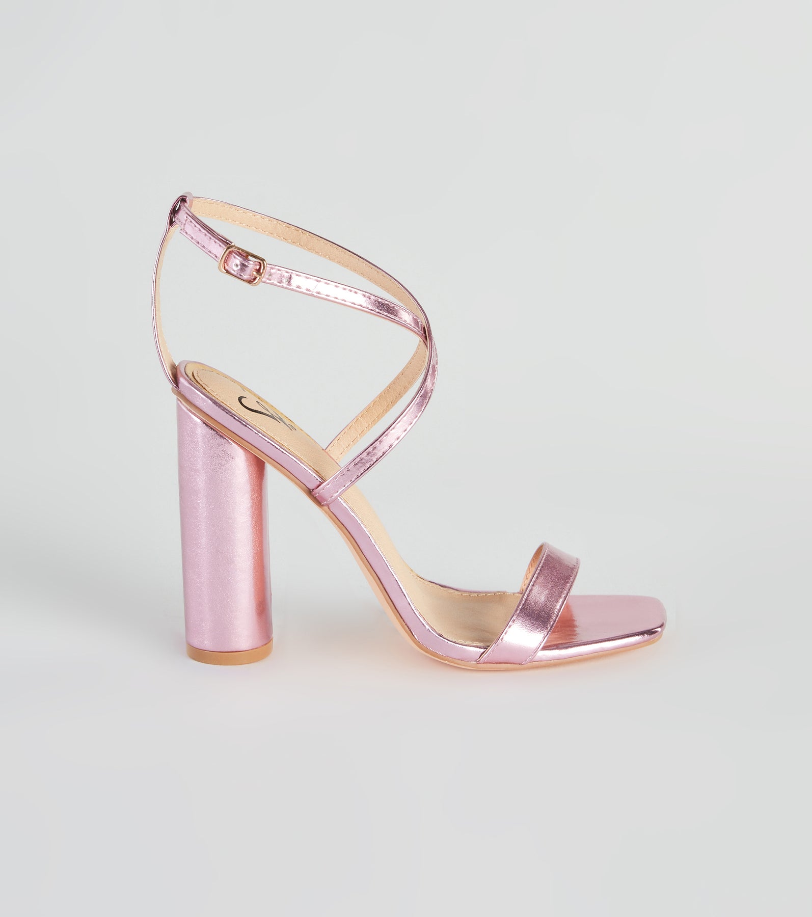 Memorable Shine Metallic Round Block Heels & Windsor