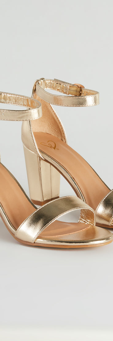Star Struck Metallic Block Heels with on-trend details provides a stylish start to creating your graduation outfit for the 2024 Commencement or grad party!