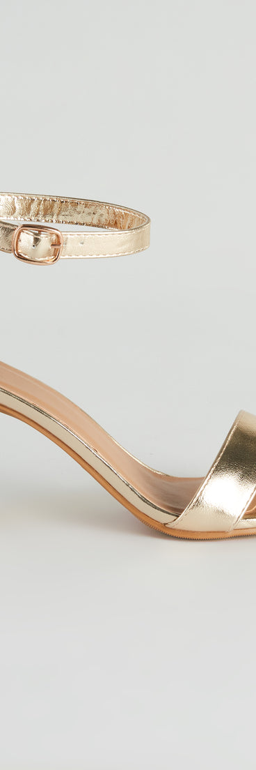 Star Struck Metallic Block Heels with on-trend details provides a stylish start to creating your graduation outfit for the 2024 Commencement or grad party!