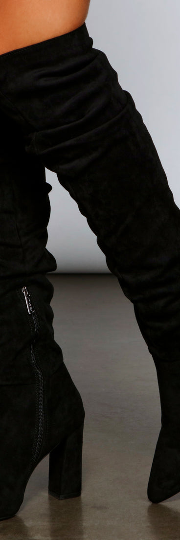 Hitting The Mark Faux Suede Boots is a trendy pick to create 2023 concert outfits, festival dresses, outfits for raves, or to complete your best party outfits or clubwear!