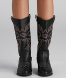 A Little Bit' Country Western Boots is a trendy pick to create 2023 concert outfits, festival dresses, outfits for raves, or to complete your best party outfits or clubwear!
