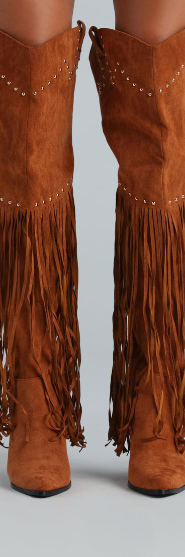 Trendy Country Babe Fringe Western Boots is a fire pick to create a concert outfit, 2024 festival looks, outfits for raves, or to complete your best party outfits or clubwear!