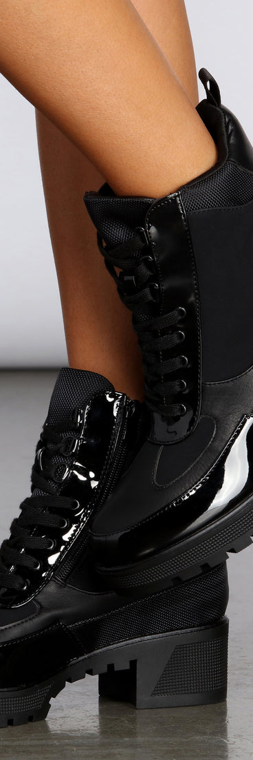 Commander Lug Boots is a trendy pick to create 2023 concert outfits, festival dresses, outfits for raves, or to complete your best party outfits or clubwear!