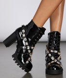 Gemstone Babe Lug Boots is a trendy pick to create 2023 festival outfits, festival dresses, outfits for concerts or raves, and complete your best party outfits!