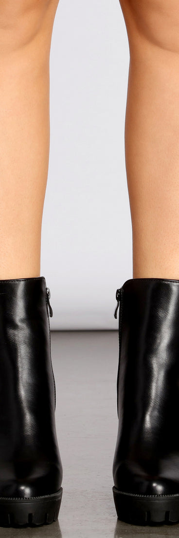 Rock It Hun Platform Lug Boots are chic ladies' shoes to complete your best 2023 outfits. They come in a variety of trendy women's shoe styles like platforms and dressy low-heels, & are available in wide widths for better comfort.