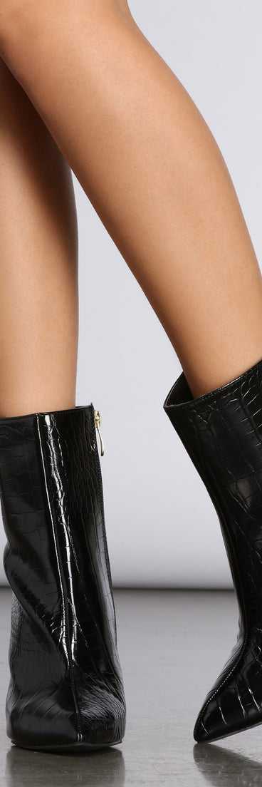 Dating Around Croc Embossed Booties is a trendy pick to create 2023 concert outfits, festival dresses, outfits for raves, or to complete your best party outfits or clubwear!