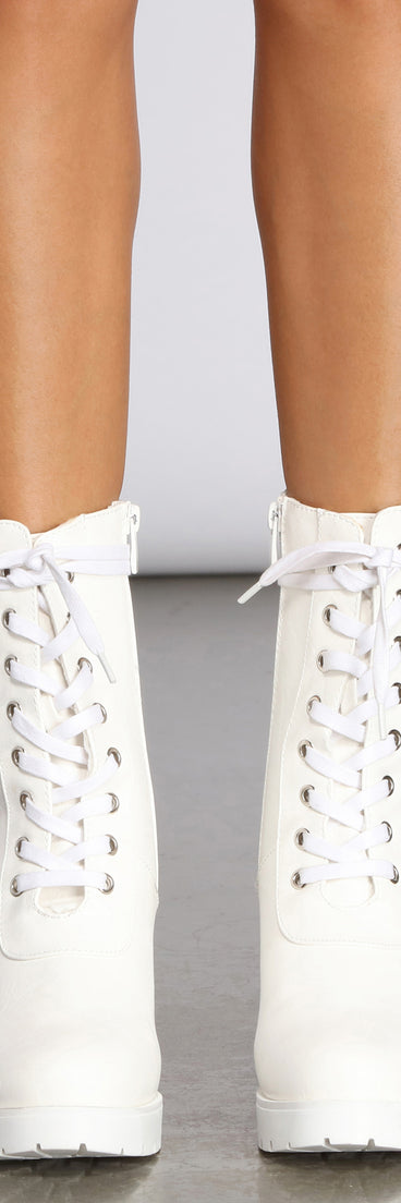 Total Command Combat Booties are chic ladies' shoes to complete your best 2023 outfits. They come in a variety of trendy women's shoe styles like platforms and dressy low-heels, & are available in wide widths for better comfort.