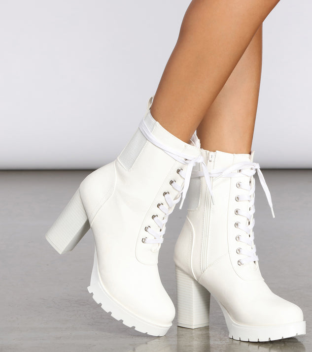 Total Command Combat Booties is a trendy pick to create 2023 concert outfits, festival dresses, outfits for raves, or to complete your best party outfits or clubwear!