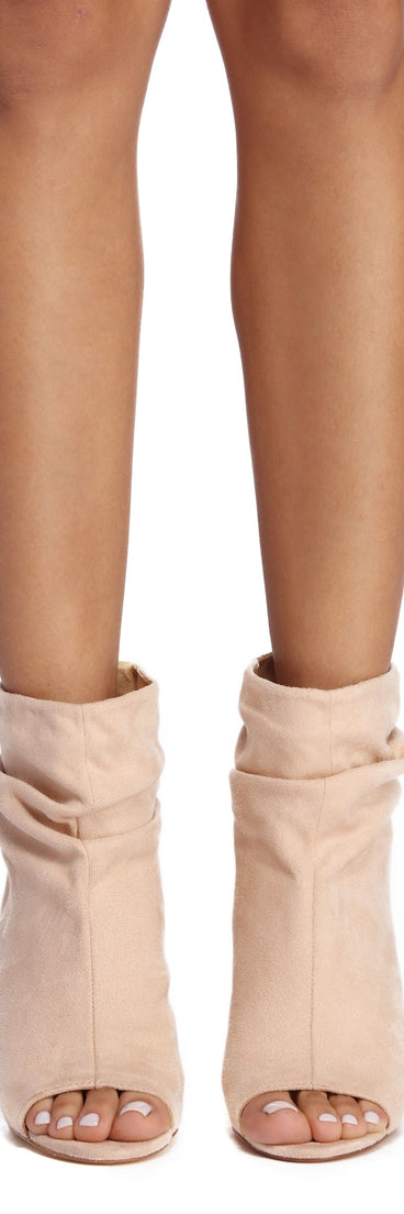 Scrunch Time Open Toe Bootie are chic ladies' shoes to complete your best 2023 outfits. They come in a variety of trendy women's shoe styles like platforms and dressy low-heels, & are available in wide widths for better comfort.