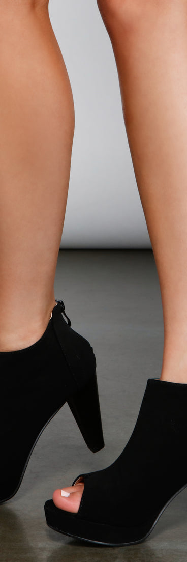 Chic Platform Block Heel Booties are chic ladies' shoes to complete your best 2023 outfits. They come in a variety of trendy women's shoe styles like platforms and dressy low-heels, & are available in wide widths for better comfort.