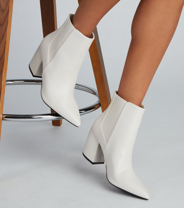 On Point Faux Leather Booties is a trendy pick to create 2023 concert outfits, festival dresses, outfits for raves, or to complete your best party outfits or clubwear!