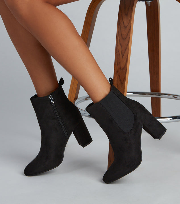 Chic Vibe Alert Faux Suede Booties is a trendy pick to create 2023 concert outfits, festival dresses, outfits for raves, or to complete your best party outfits or clubwear!